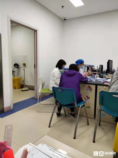 嶗山區(qū)社區(qū)衛(wèi)生服務(wù)中心開展愛心傳遞防治出生缺陷宣傳咨詢活動(dòng)